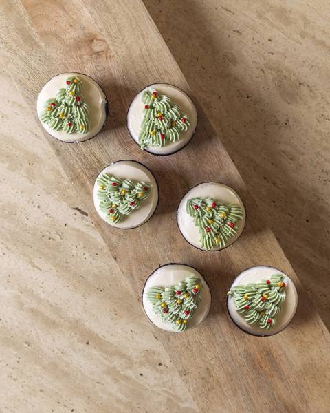 كب كيك الشجرة