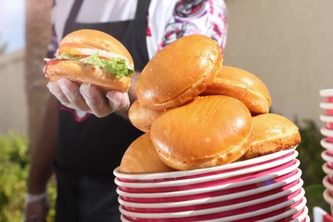 Burger Station for 20 Persons