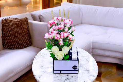 Chic Blooms 1