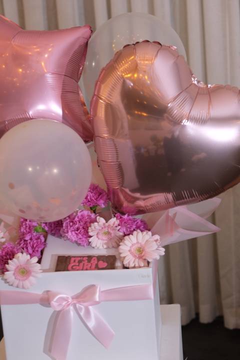 It`s a Girl Rosy Bouquet