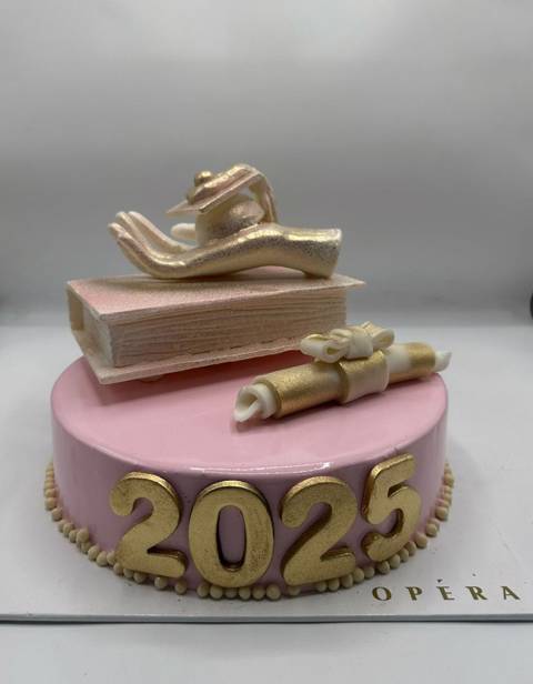 Graduation Cake 6