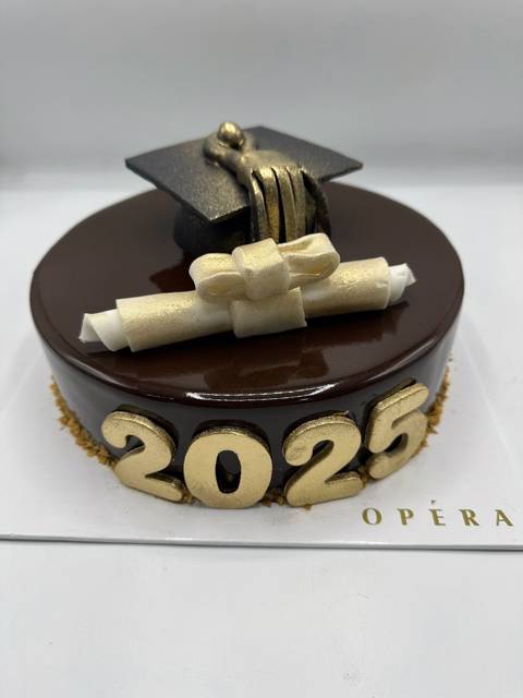Graduation Cake 7