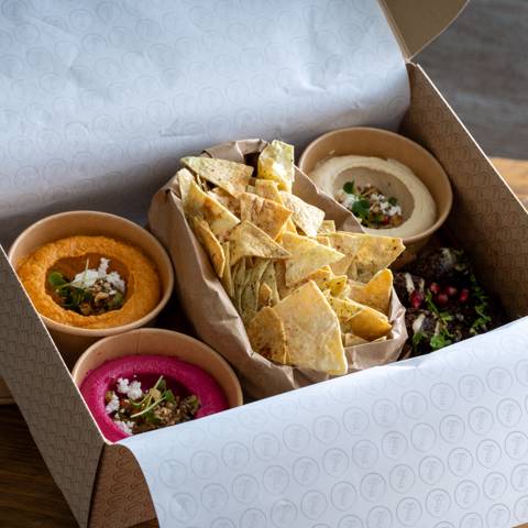 Dips x Crackers