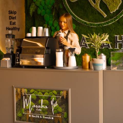 ستيشن مشروبات للعطلات ل٣٠ شخص