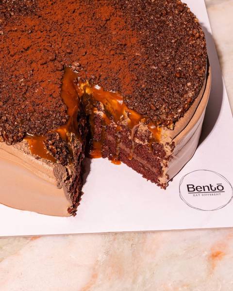 Chocolate Drip Cake