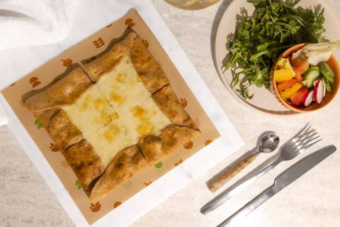 Akawi Calzone