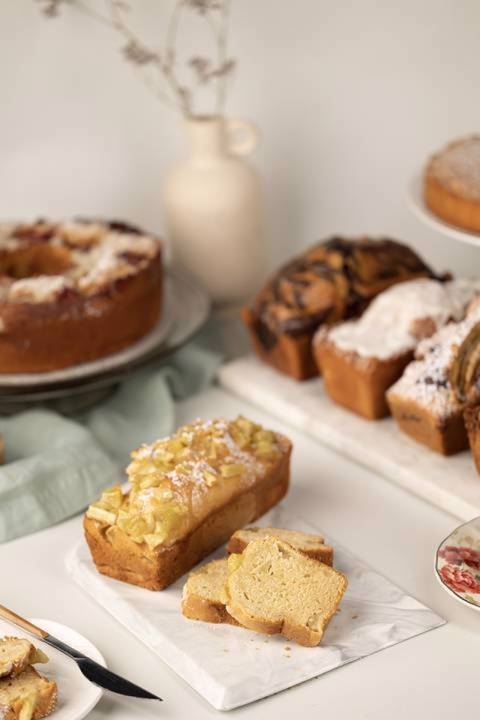 Apple Calvados Tea Cake