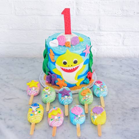 كيك بيبي شارك وأعواد كيك