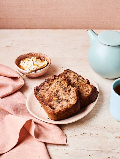 Banana & Walnut Loaf