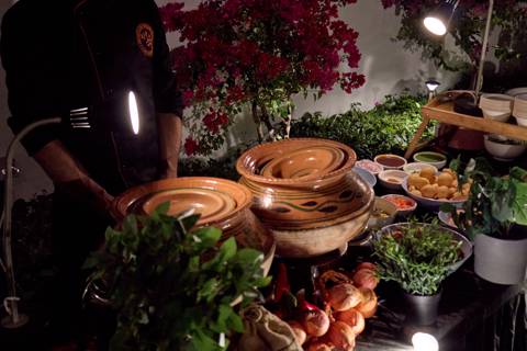 Chaat Counter Live for 25 Persons