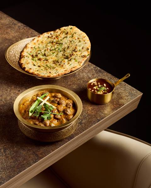 Amritsari Chole Kulche for 25 Persons