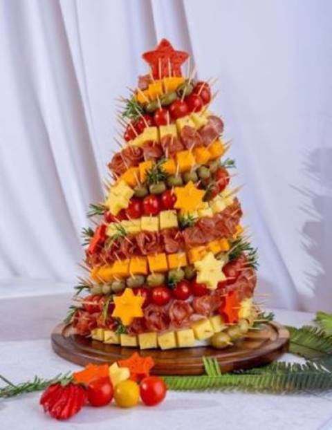 طبق برج عيد الميلاد