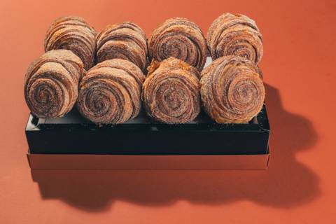 Cinnamon Rolls Tray