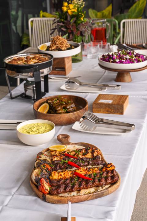 بوفيه عادي ل۲٥ شخص