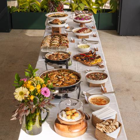 بوفيه عادي ل۱۰ أشخاص