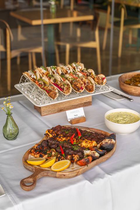 بوفيه بريميوم ل۲٥ شخص