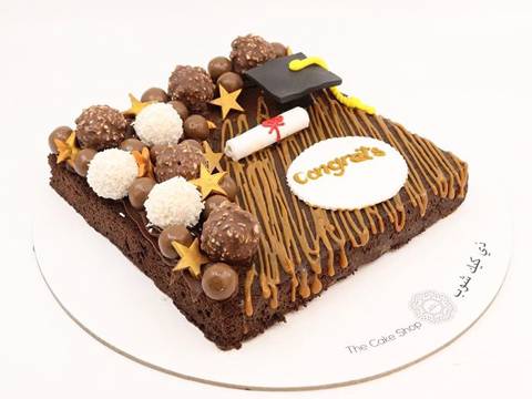 Grad Brownie Cake