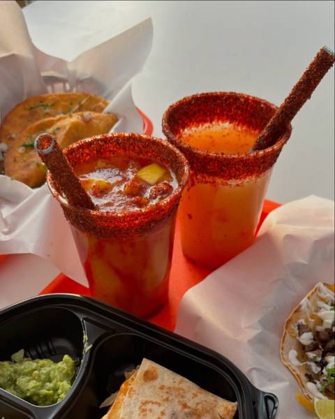 Elamigos Booth for 20 Persons