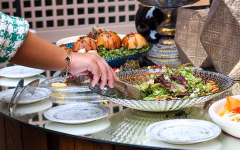 بوفيه مسكوف ل١٥ شخص