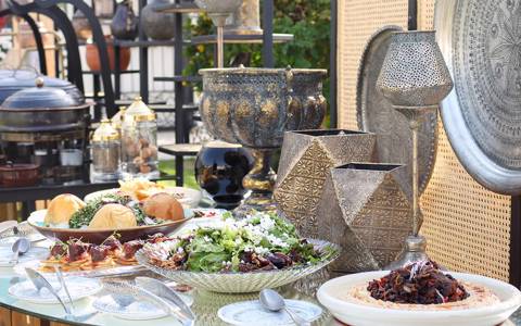 بوفيه مسكوف ل۳۰ شخص