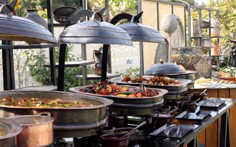 بوفيه مسكوف ل٤٥ شخص