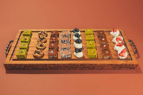 Mix Keto Bomb Canapes Board