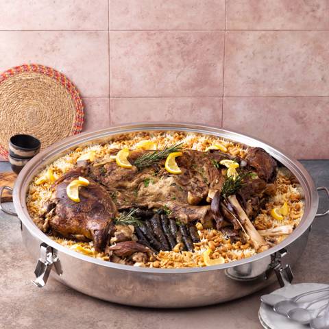 خروف محشي بورق عنب