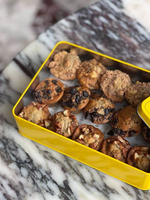 Mini Banana Muffin Box (Pecan)
