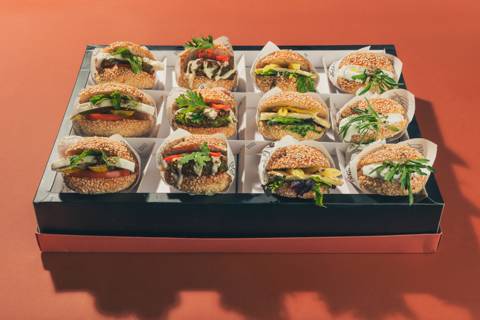 Kaak Sandwiches Tray