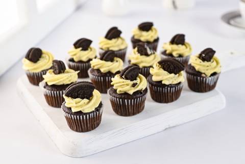 Mini Oreo Cupcakes