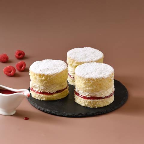 Mini Victoria Cake