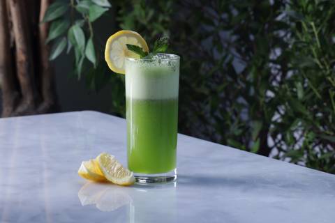 Lemonade with Mint Juice