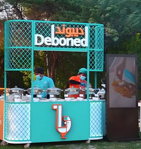 Deboned Station for 15-17 Persons