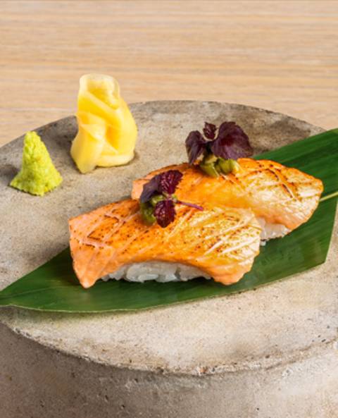 Salmon Aburi Sushi