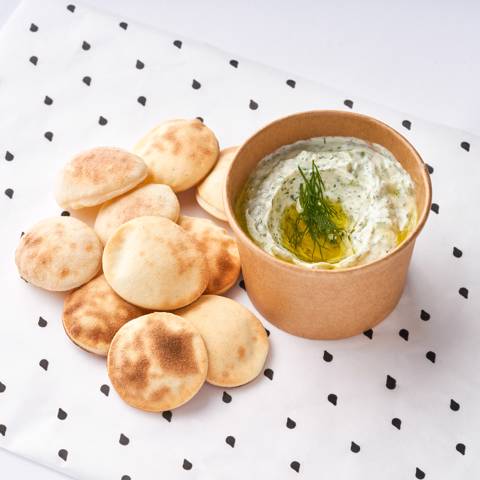 خلطة تزاتزيكي اليونانية