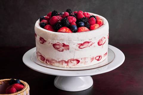 Victoria Berry Cake