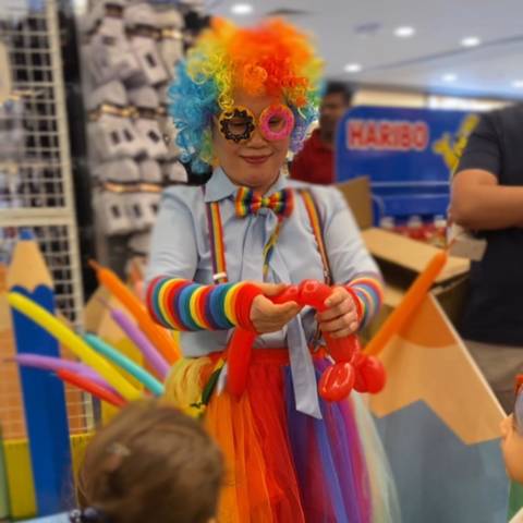 Balloon Twisting