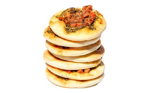 Mini Zaatar with Tomato & Onion Flatbread