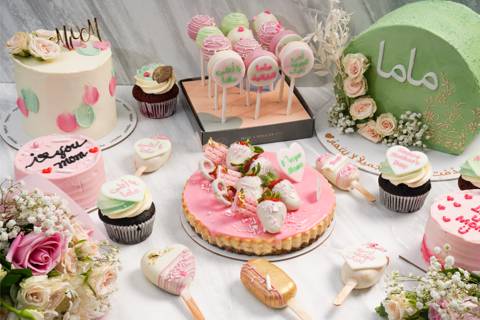 Crumbs Bakery